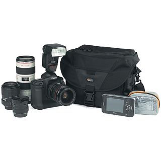 Stealth Reporter D300 AW Black   Lowepro Camera Cases