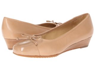Trotters Lilly Womens 1 2 inch heel Shoes (Beige)