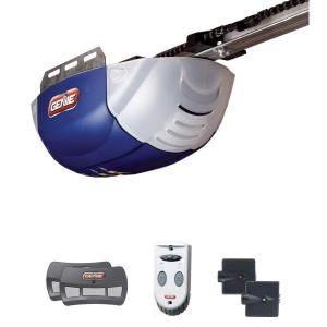 Genie Chainlift 800 1/2 HPC Power Plus DC Motor Chain Drive Garage Door Opener with Two Remotes 2022 T