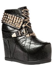 Privileged Shoe Vengeance Platform in Black & Gold