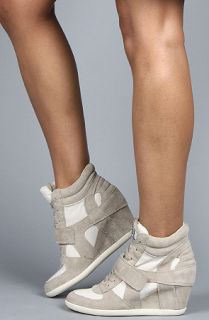 Ash Shoes The Bowie Sneaker in Clay and White Suede Washed Canvas