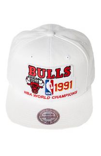 Mitchell & Ness Hat Chicago Bulls 1991 NBA Champions Snapback Hat in White