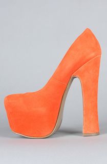 DV8 by Dolce Vita The Vixen Shoe in Coral Suede