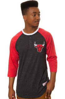 Mitchell & Ness Shirt Chicago Bulls Hustle Play Henley in Red