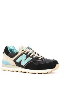 New Balance Sneaker 574 Surfer Pack in Navy and Light Blue