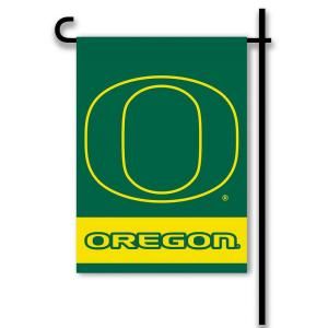 BSI Products NCAA 13 in. x 18 in. Oregon 2 Sided Garden Flag Set with 4 ft. Metal Flag Stand 83051