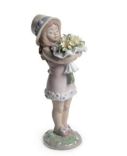 Lladr You Deserve The Best (Girl) Figurine   Collectible Figurines