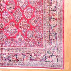 1920s Antique Persian Hand knotted Sarouk Red/ Navy Wool Rug (10' x 19'6) Oversized Rugs