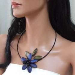Dark Blue Shell and Onyx Floral Choker Necklace (Thailand) Necklaces