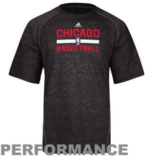 Chicago Bulls shirts  adidas Chicago Bulls Practice Performance T Shirt   Black  Sports Fan Apparel  Sports & Outdoors