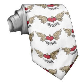 Tattoo MOM Urban Crowned Heart With Wings Tie