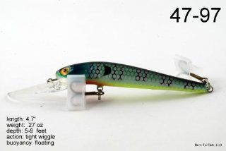 4.7" Medium Diving Bluegill Colored Minnow Fishing Lure Crankbait for Northern Pike  Fishing Topwater Lures And Crankbaits  Sports & Outdoors