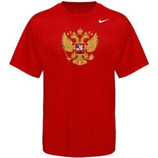 Nike 2010 Winter Olympics Team Russia Red Logo T shirt  Sports & Outdoors