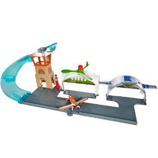 Disney Planes Propwash Junction Airport Playset Toys & Games
