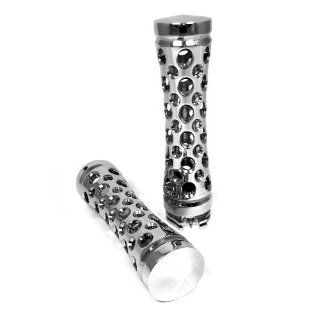 Chrome Silencer Magnum SMT Hand Grips for stock & custom Honda touring & cruiser line motorcycle models (all years) 1100 Ace Tower, 1100 Aero, 1100 Sabre, 1100 Shadow Ace, 1100 Spirit, 1300 Custom Line, 600 VLX, 600 VLX Deluxe, 750 Magna, 750 Spri