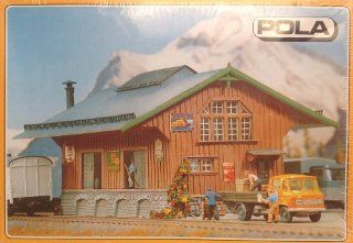 POLA No. 659, HO SCALE, TRAIN STATION GOODS SHED Toys & Games