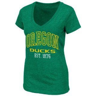 Oregon Ducks Women's NCAA V neck Whisper T Shirt   Green  Sports Fan T Shirts  Sports & Outdoors