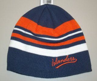 New York Islanders Womens Knit Hat by Reebok K692W  Sports Fan Beanies  Sports & Outdoors