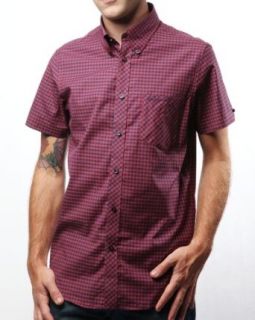 Ben Sherman Men's Sportster Gingham Checkered Button up Short Sleeve Shirt (X Large, Triumph Red) at  Mens Clothing store