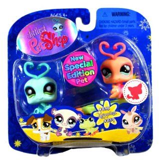 Littlest Pet Shop Assortment 'B' Series 2 Collectible Figure Lovebugs (New Special Edition Pet) Toys & Games