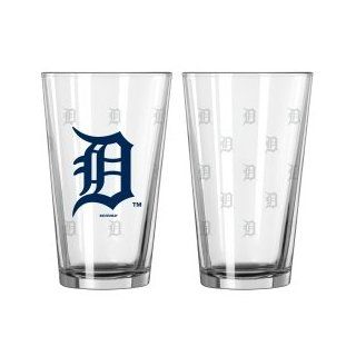 Detroit Tigers Satin Etch Pint Glass Set  Pilsner Glasses  Sports & Outdoors