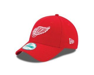 NHL Detroit Red Wings 940 Adjustable Cap  Sports Fan Novelty Headwear  Sports & Outdoors