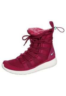 Nike Sportswear   ROSHERUN SHERPA   High top trainers   pink