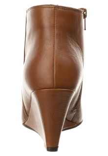 Taupage Wedge boots   brown