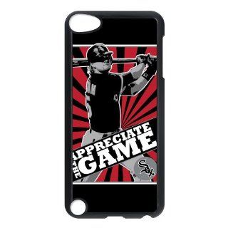 Custom Chicago White Sox Cover Case for iPod Touch 5th Generation M573 Cell Phones & Accessories