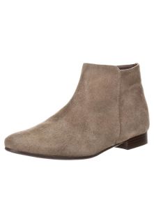 Taupage   Ankle boots   brown