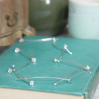handmade silver daisy chain necklace by jemima lumley jewellery