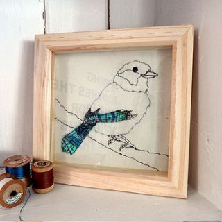 machine embroidered bird artwork by tugba kop illustration