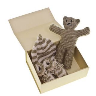 newborn baby knitted gift set by sweetheart knits