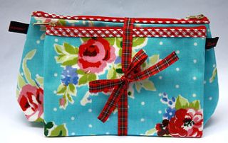 oilcloth floral cosmetic bag gift set by love lammie