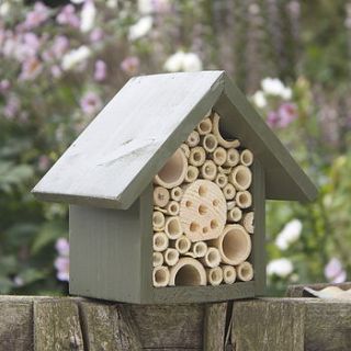 handmade single tier bee hotel by wudwerx