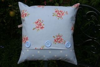 handmade chunky button cushion by primitive angel country store