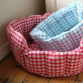 machine washable gingham dog and cat beds by plum & ivory