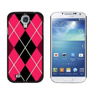 Graphics and More Argyle Hipster Pink   Preppy Snap On Hard Protective Case for Samsung Galaxy S4   Non Retail Packaging   Black Cell Phones & Accessories