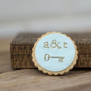 personalised vintage key favour cookies by nila holden