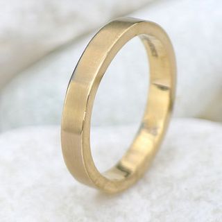 3mm matte finish wedding ring in 18ct gold by lilia nash jewellery
