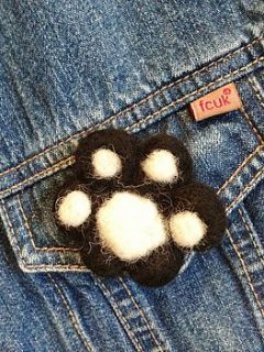 paw print needle felted brooch by the little lancashire smallholding