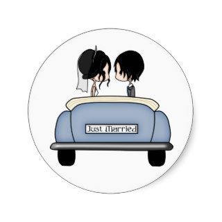 Black Haired Bride & Groom in Blue Wedding Car Round Sticker