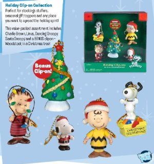 A Charlie Brown Christmas 2012 Peanuts Mini Figure Clip ons Set of 5   Toy Figures