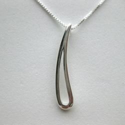 Sterling Silver Curved Bar Necklace (Thailand) Necklaces