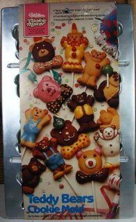 Wilton Cookie Maker Teddy Bear Cookie Mold 2306 116 Baking Molds Kitchen & Dining