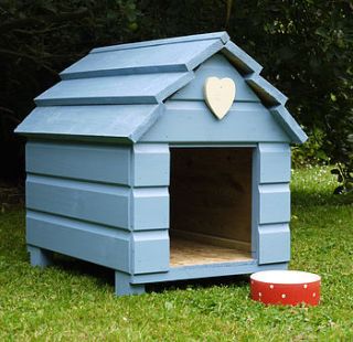 beach hut dog kennel by andrea fay's