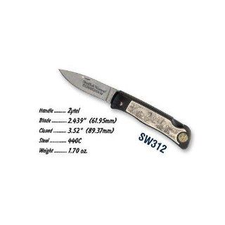 Smith & Wesson SW312 Lockback Pocket Knife with Scrimshaw Scene, Camp scene 3.4"    