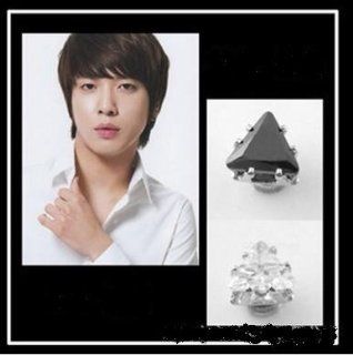 JC170 Elegant Triangle Faux Diamond Magnet Earrings  White Clear Jewelry