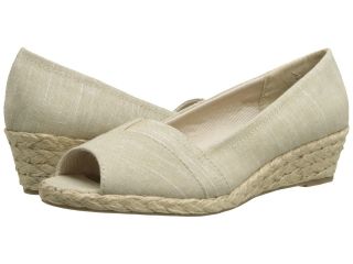 LifeStride Lioness Womens Wedge Shoes (Beige)