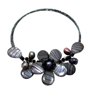 Memory Wire Painted Mother of Pearl Flower Choker Necklace (Thailand) Necklaces